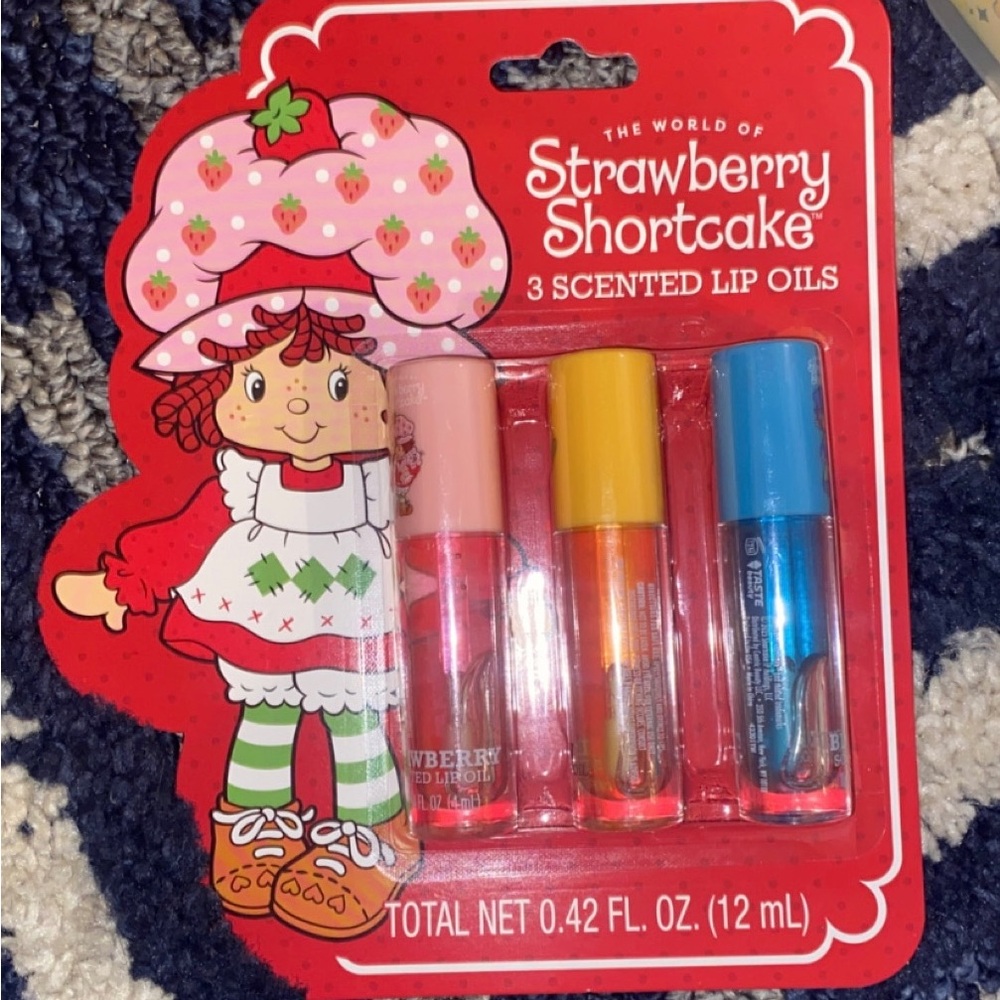 Strawberry Shortcake Scented Lip Oils Set